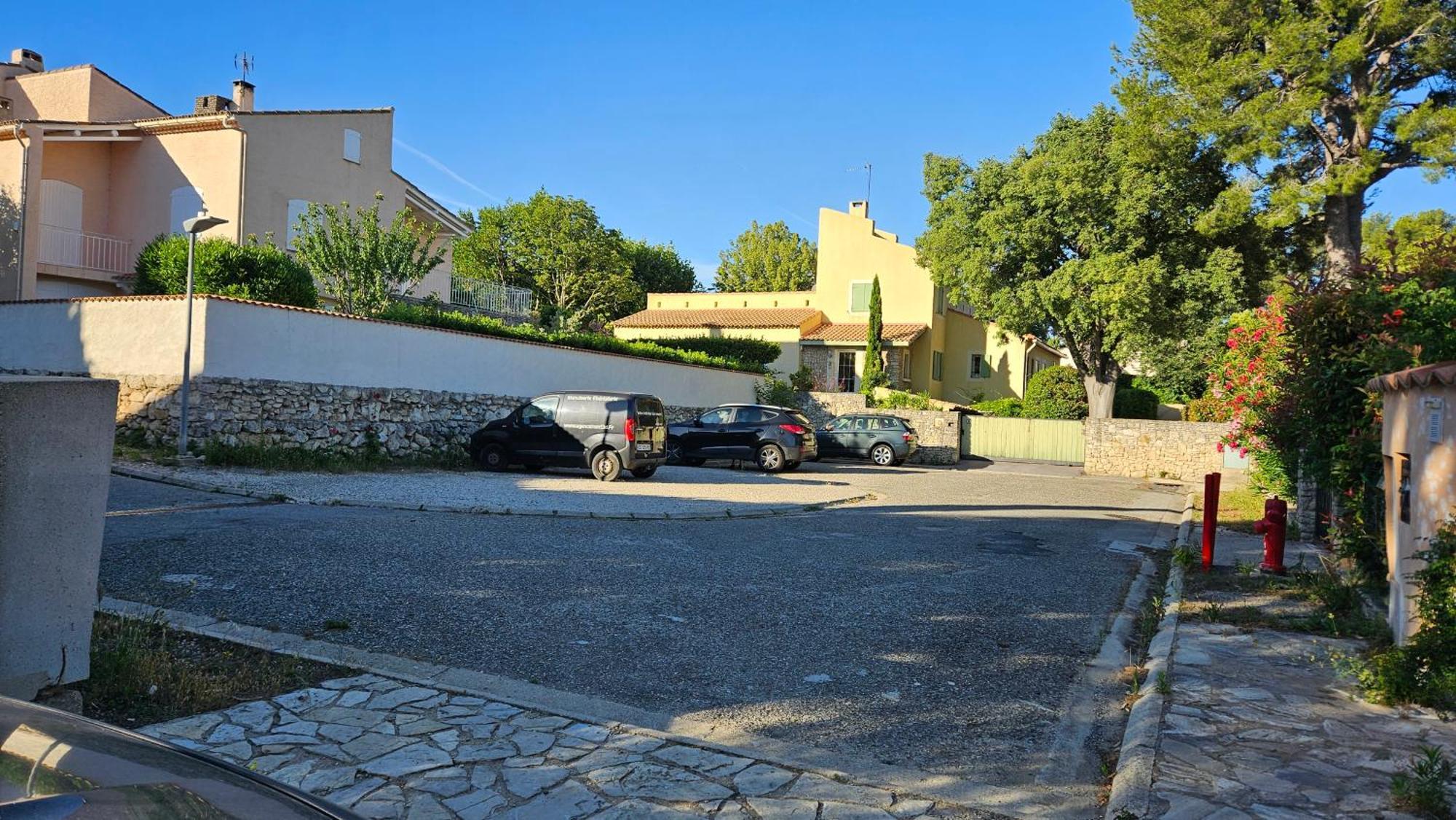La Maison Bleue Saint-Mitre-les-Remparts Eksteriør bilde