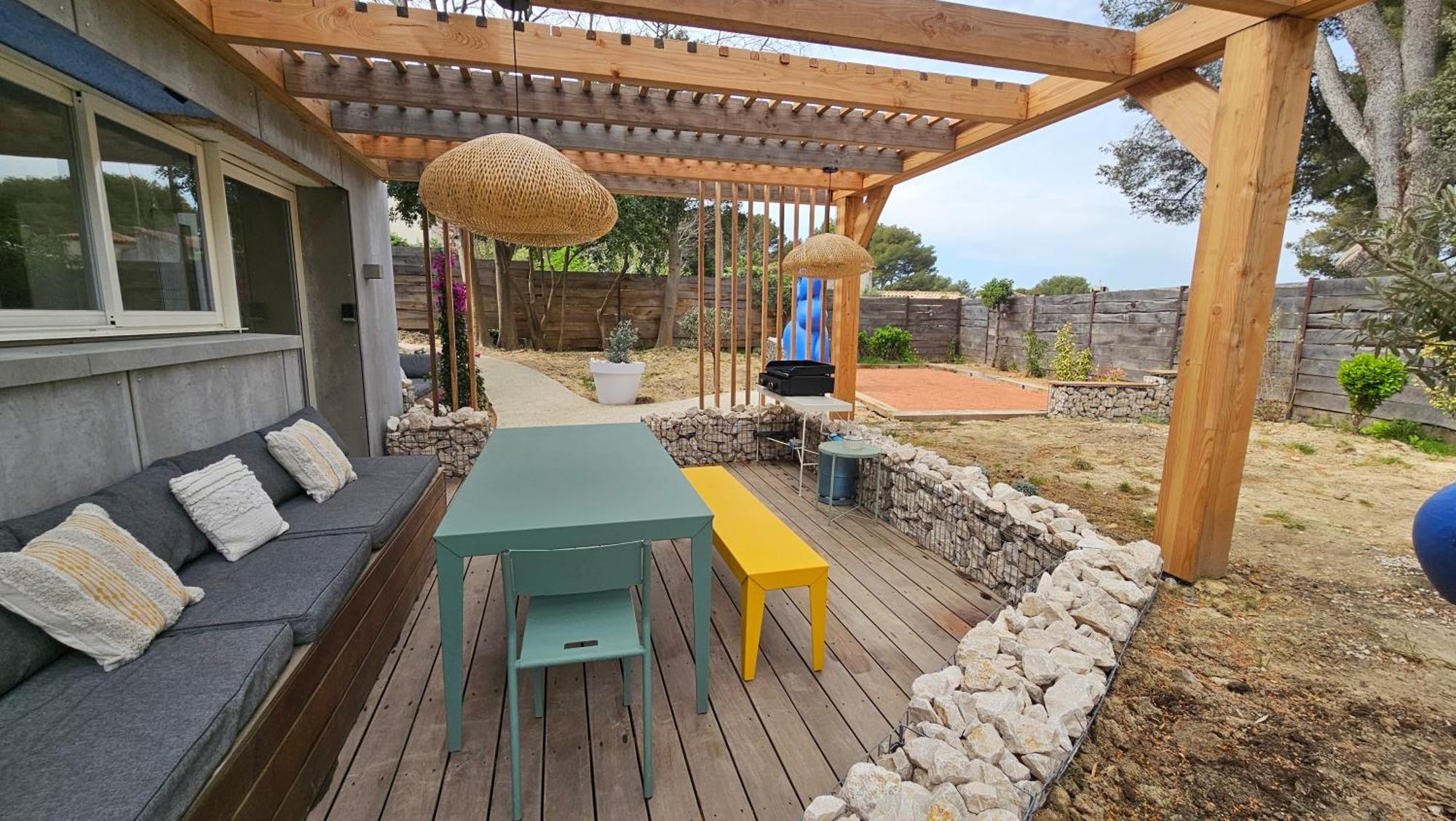 La Maison Bleue Saint-Mitre-les-Remparts Eksteriør bilde